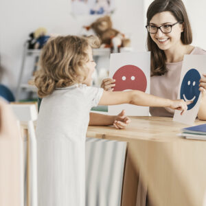 Edukacja i terapia osób ze spektrum autyzmu z elementami integracji sensorycznej studia