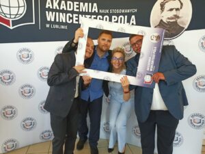 MBA zajęcia stacjonarne "Myślenie wizualne w biznesie"i obrona projektów końcowych i zakończenie 06.2022